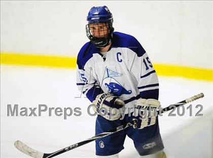 Thumbnail 2 in Ridgefield vs. Darien (FCIAC Tier 1 Final) photogallery.
