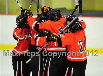 Thumbnail 2 in Ridgefield vs. Darien (FCIAC Tier 1 Final) photogallery.