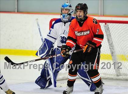 Thumbnail 2 in Ridgefield vs. Darien (FCIAC Tier 1 Final) photogallery.