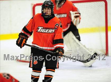 Thumbnail 2 in Ridgefield vs. Darien (FCIAC Tier 1 Final) photogallery.