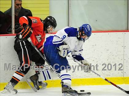 Thumbnail 3 in Ridgefield vs. Darien (FCIAC Tier 1 Final) photogallery.