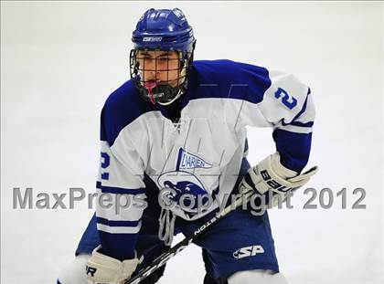 Thumbnail 3 in Ridgefield vs. Darien (FCIAC Tier 1 Final) photogallery.