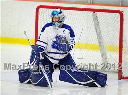 Thumbnail 1 in Ridgefield vs. Darien (FCIAC Tier 1 Final) photogallery.