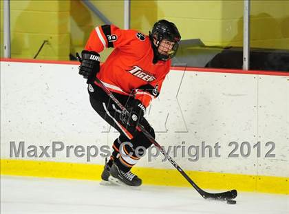 Thumbnail 2 in Ridgefield vs. Darien (FCIAC Tier 1 Final) photogallery.