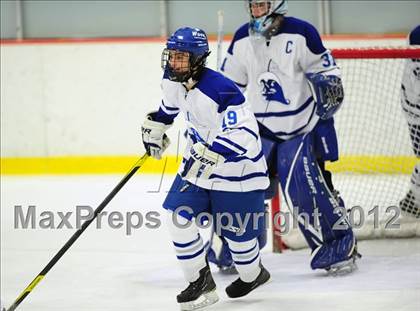 Thumbnail 2 in Ridgefield vs. Darien (FCIAC Tier 1 Final) photogallery.