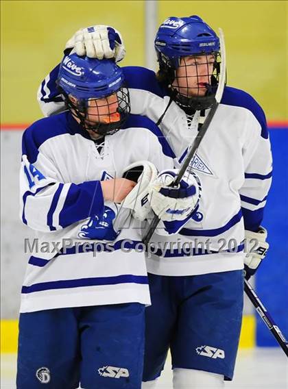 Thumbnail 2 in Ridgefield vs. Darien (FCIAC Tier 1 Final) photogallery.