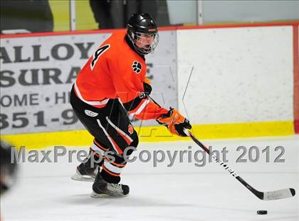 Thumbnail 2 in Ridgefield vs. Darien (FCIAC Tier 1 Final) photogallery.