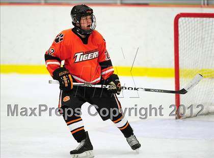 Thumbnail 2 in Ridgefield vs. Darien (FCIAC Tier 1 Final) photogallery.