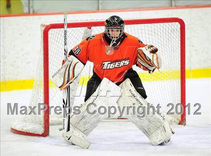 Thumbnail 1 in Ridgefield vs. Darien (FCIAC Tier 1 Final) photogallery.