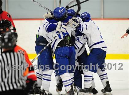 Thumbnail 2 in Ridgefield vs. Darien (FCIAC Tier 1 Final) photogallery.