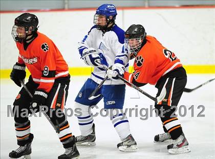 Thumbnail 3 in Ridgefield vs. Darien (FCIAC Tier 1 Final) photogallery.
