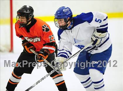 Thumbnail 3 in Ridgefield vs. Darien (FCIAC Tier 1 Final) photogallery.