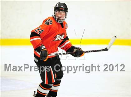 Thumbnail 1 in Ridgefield vs. Darien (FCIAC Tier 1 Final) photogallery.