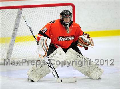 Thumbnail 1 in Ridgefield vs. Darien (FCIAC Tier 1 Final) photogallery.