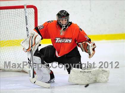 Thumbnail 3 in Ridgefield vs. Darien (FCIAC Tier 1 Final) photogallery.