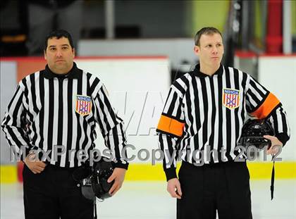 Thumbnail 2 in Ridgefield vs. Darien (FCIAC Tier 1 Final) photogallery.