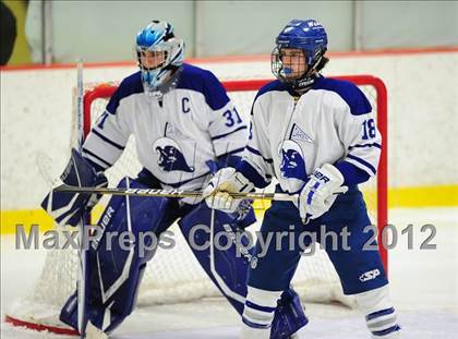 Thumbnail 1 in Ridgefield vs. Darien (FCIAC Tier 1 Final) photogallery.