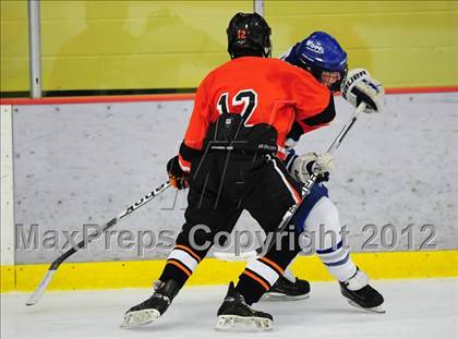 Thumbnail 3 in Ridgefield vs. Darien (FCIAC Tier 1 Final) photogallery.