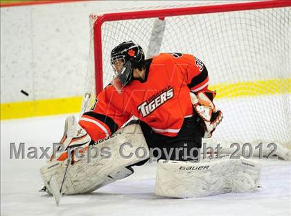Thumbnail 3 in Ridgefield vs. Darien (FCIAC Tier 1 Final) photogallery.