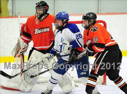 Thumbnail 1 in Ridgefield vs. Darien (FCIAC Tier 1 Final) photogallery.