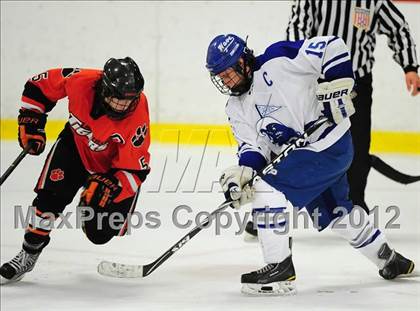 Thumbnail 2 in Ridgefield vs. Darien (FCIAC Tier 1 Final) photogallery.