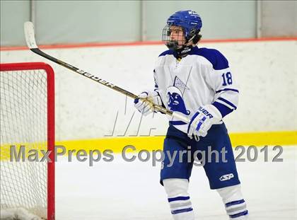 Thumbnail 2 in Ridgefield vs. Darien (FCIAC Tier 1 Final) photogallery.
