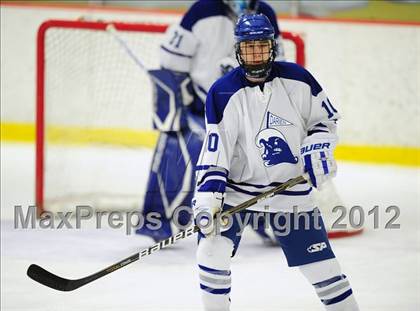 Thumbnail 3 in Ridgefield vs. Darien (FCIAC Tier 1 Final) photogallery.
