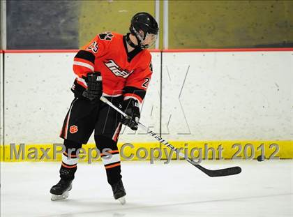 Thumbnail 3 in Ridgefield vs. Darien (FCIAC Tier 1 Final) photogallery.