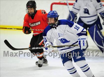 Thumbnail 3 in Ridgefield vs. Darien (FCIAC Tier 1 Final) photogallery.