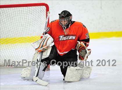 Thumbnail 1 in Ridgefield vs. Darien (FCIAC Tier 1 Final) photogallery.