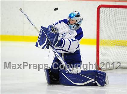 Thumbnail 3 in Ridgefield vs. Darien (FCIAC Tier 1 Final) photogallery.