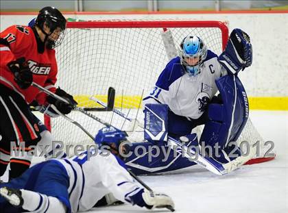 Thumbnail 1 in Ridgefield vs. Darien (FCIAC Tier 1 Final) photogallery.