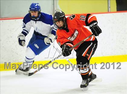 Thumbnail 1 in Ridgefield vs. Darien (FCIAC Tier 1 Final) photogallery.