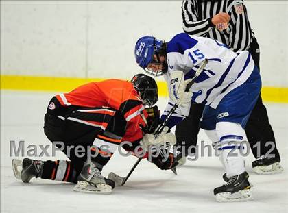 Thumbnail 1 in Ridgefield vs. Darien (FCIAC Tier 1 Final) photogallery.