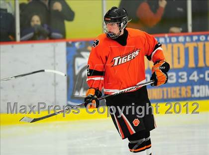 Thumbnail 2 in Ridgefield vs. Darien (FCIAC Tier 1 Final) photogallery.