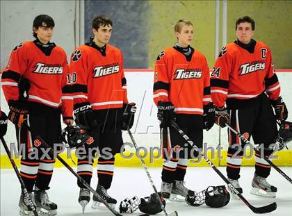Thumbnail 2 in Ridgefield vs. Darien (FCIAC Tier 1 Final) photogallery.