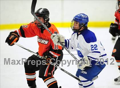 Thumbnail 2 in Ridgefield vs. Darien (FCIAC Tier 1 Final) photogallery.