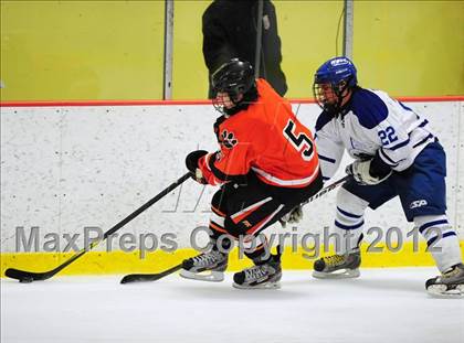 Thumbnail 3 in Ridgefield vs. Darien (FCIAC Tier 1 Final) photogallery.