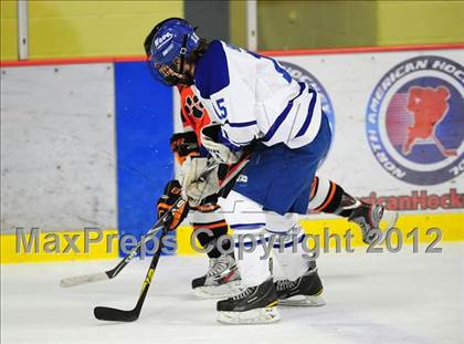 Thumbnail 2 in Ridgefield vs. Darien (FCIAC Tier 1 Final) photogallery.