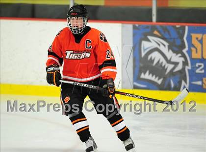 Thumbnail 2 in Ridgefield vs. Darien (FCIAC Tier 1 Final) photogallery.