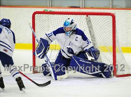 Thumbnail 3 in Ridgefield vs. Darien (FCIAC Tier 1 Final) photogallery.