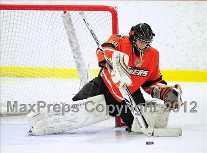 Thumbnail 3 in Ridgefield vs. Darien (FCIAC Tier 1 Final) photogallery.