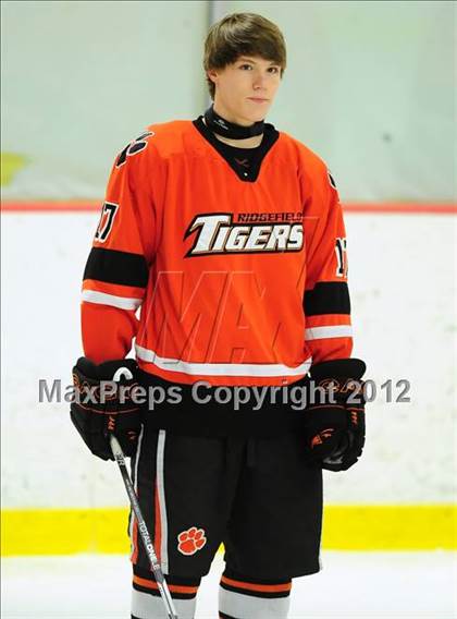 Thumbnail 3 in Ridgefield vs. Darien (FCIAC Tier 1 Final) photogallery.