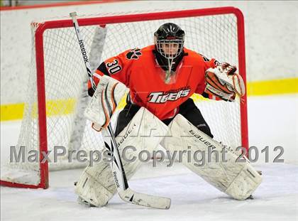 Thumbnail 3 in Ridgefield vs. Darien (FCIAC Tier 1 Final) photogallery.