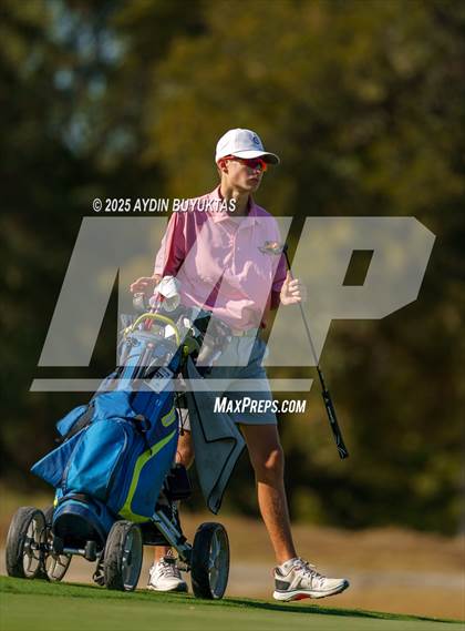 Thumbnail 3 in Falcon Fall Invitational photogallery.