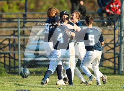 Thumbnail 3 in Bishop Grimes vs Mexico photogallery.