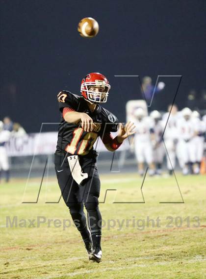 Thumbnail 3 in Blackman @ Ravenwood (TSSAA Division I Class 6A 2nd Round) photogallery.