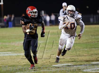 Thumbnail 2 in Blackman @ Ravenwood (TSSAA Division I Class 6A 2nd Round) photogallery.