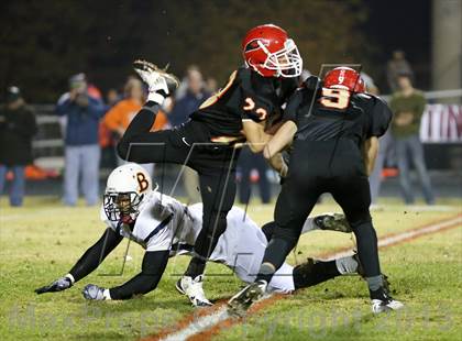 Thumbnail 2 in Blackman @ Ravenwood (TSSAA Division I Class 6A 2nd Round) photogallery.