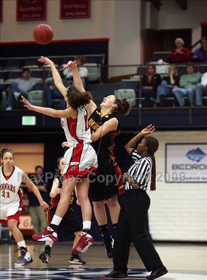 Thumbnail 3 in Northgate vs. Carondelet (CIF NCS D2 Final) photogallery.